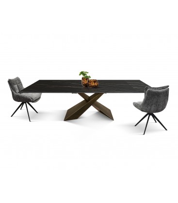 Tavolo Allungabile con Base in Metallo Bronzo e Piano in Ceramica Nero Opaco