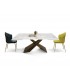 Tavolo Allungabile con Base in Metallo Bronzo e Piano in Ceramica Bianco Arabesco