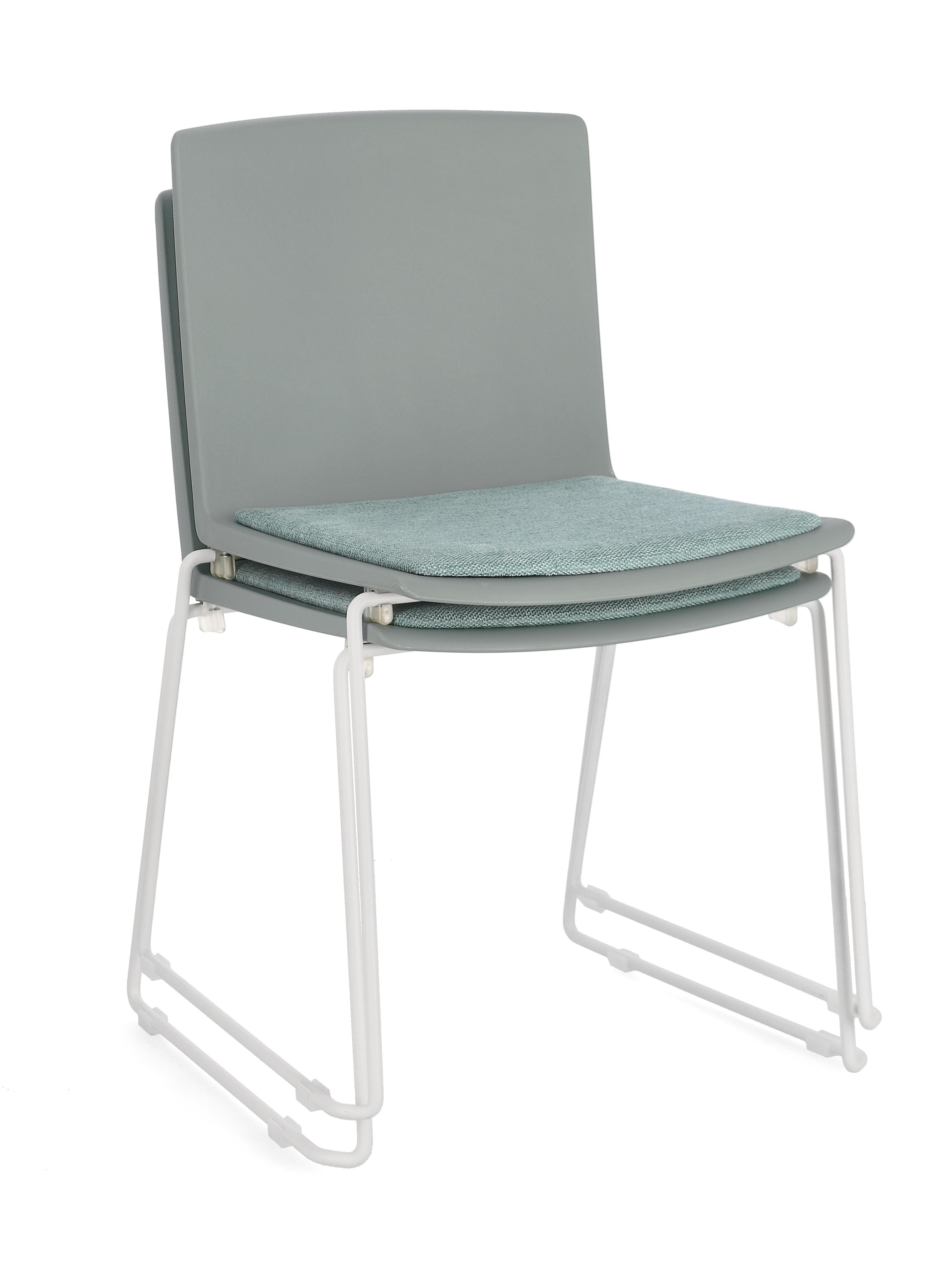 Sedia GIULIA seduta imbottita colore Verde Salvia gambe cromo