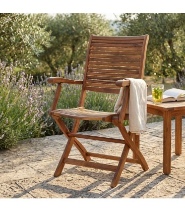 Poltrona RIVIERA con braccioli in legno di Acacia