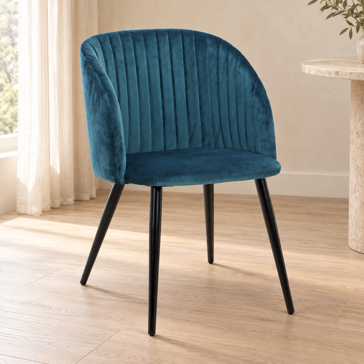 Sedia Queen velvet blu – con rivestimento effetto velluto