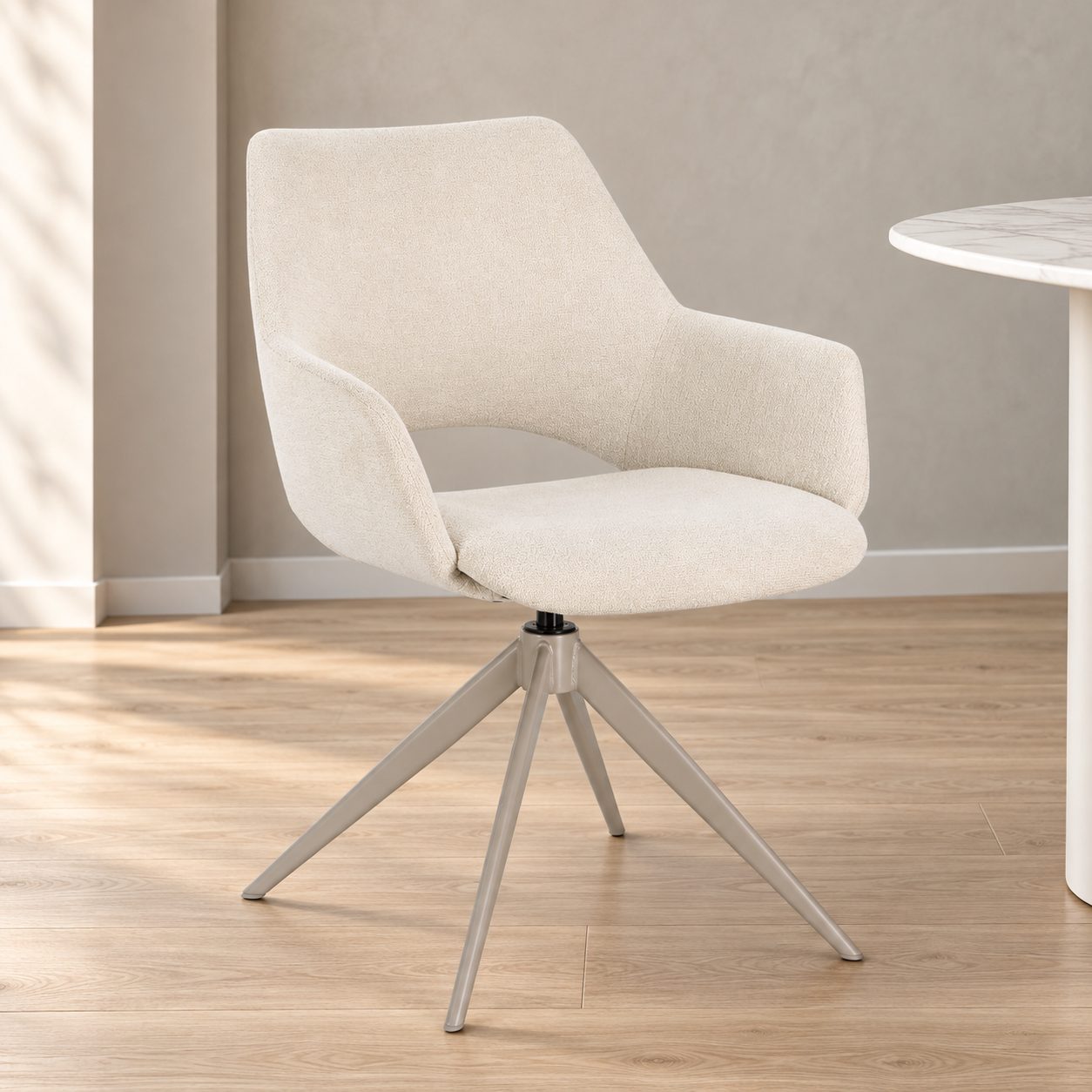 Sedia con braccioli Vivian moon – girevole a 360° ambientato