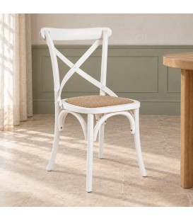 Sedia Cross bianco – con struttura in legno di olmo ambientato