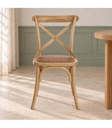 Sedia Cross marrone naturale – con struttura in legno di olmo vista da un altra angolazione