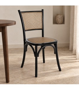 Sedia Carrel nero – con struttura in legno di olmo ambientato