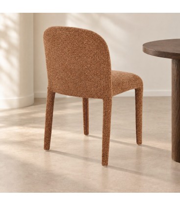 Sedia Antara terracotta – con rivestimento effetto bouclé in una seconda ambientazione