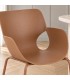 Sedia con braccioli Lennox caramel – impilabile
