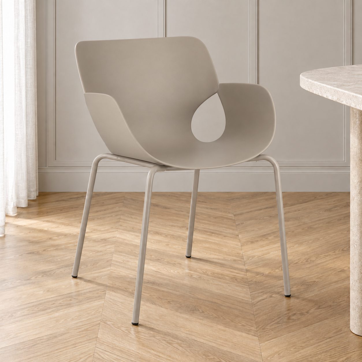 Sedia con braccioli Lennox grigio – impilabile