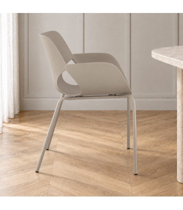 Sedia con braccioli Lennox grigio – impilabile