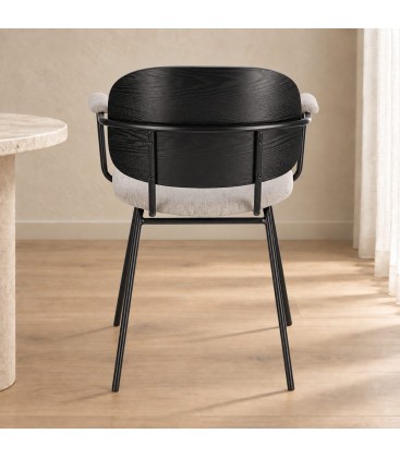 Sedia con braccioli Sienna natural – con rivestimento in poliestere vista da un altra angolazione