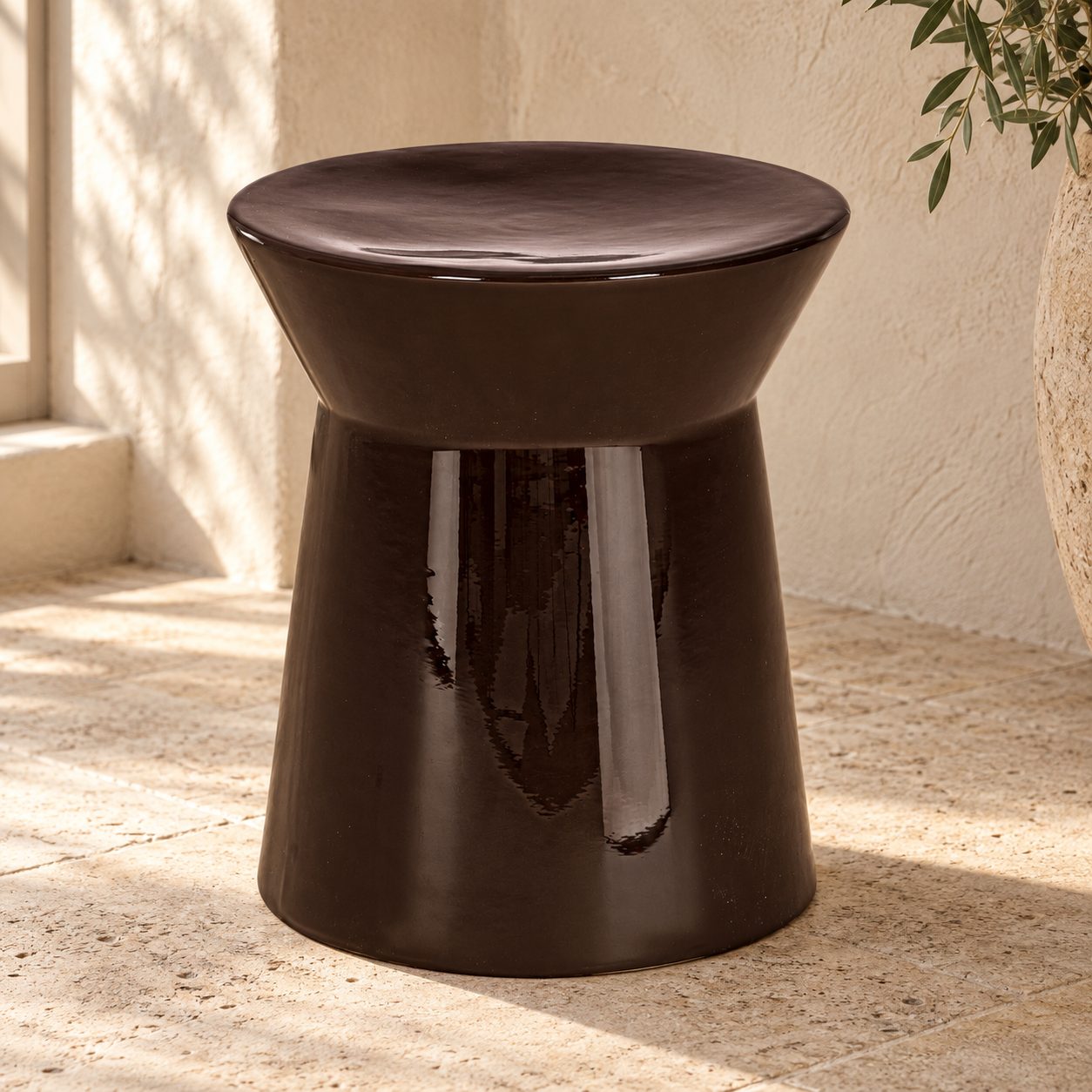 Tavolino decorativo Baraki marrone h45 in ceramica smaltata
