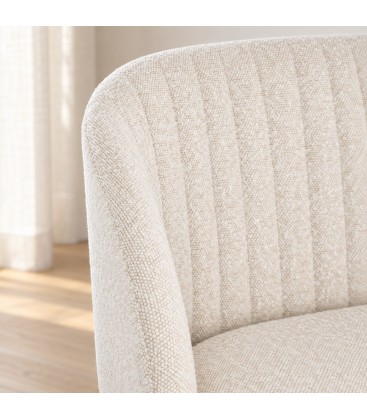 Sedia Queen avorio – con rivestimento effetto bouclé ambientato