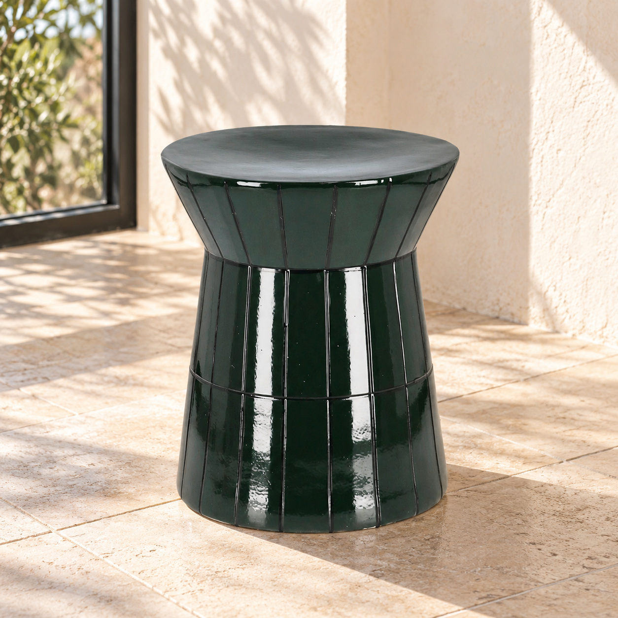Tavolino decorativo Abbes tondo verde altezza 45 cm in terracotta smaltata