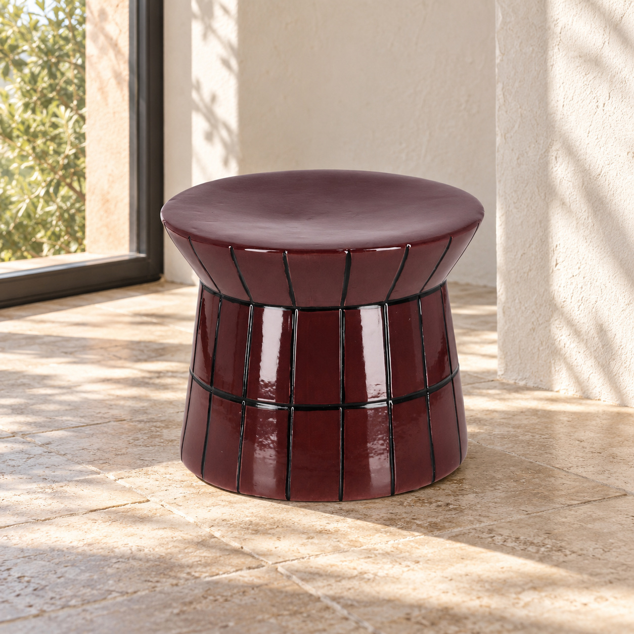 Tavolino decorativo Abbes tondo bordeaux alto 30 cm in terracotta smaltata