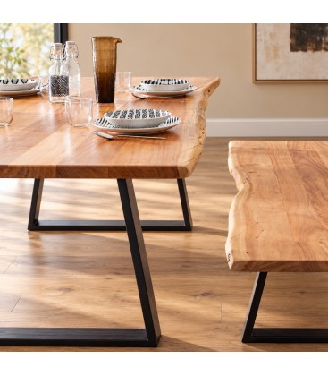 Panca Artur con struttura in legno di acacia