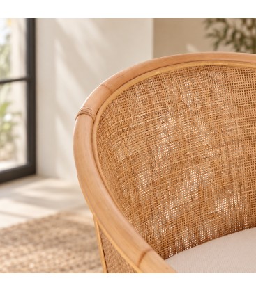 Poltrona Adelfa in rattan con cuscino sfoderabile dettaglio dei materiali