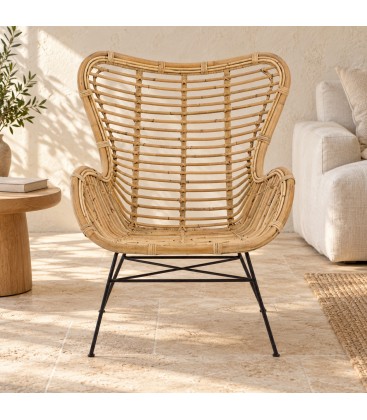 Poltrona Casilda con struttura in rattan vista alternativa