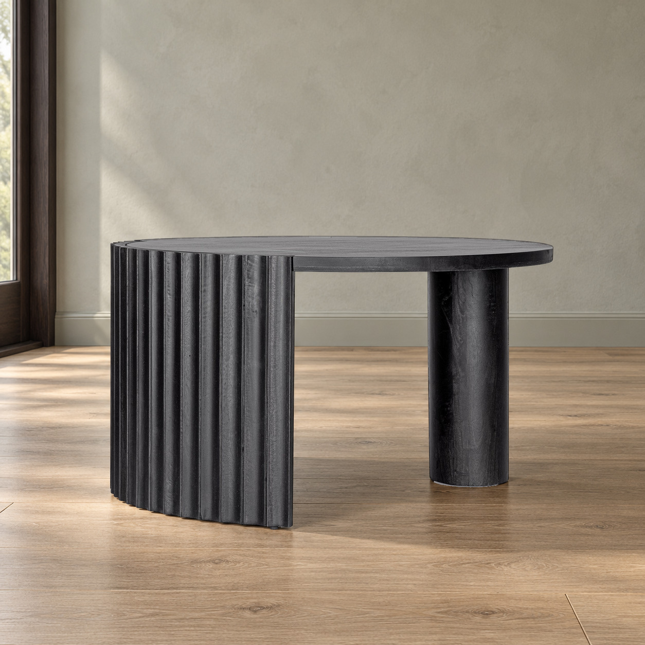Tavolino Orissa nero Ø80 con struttura in legno di mango