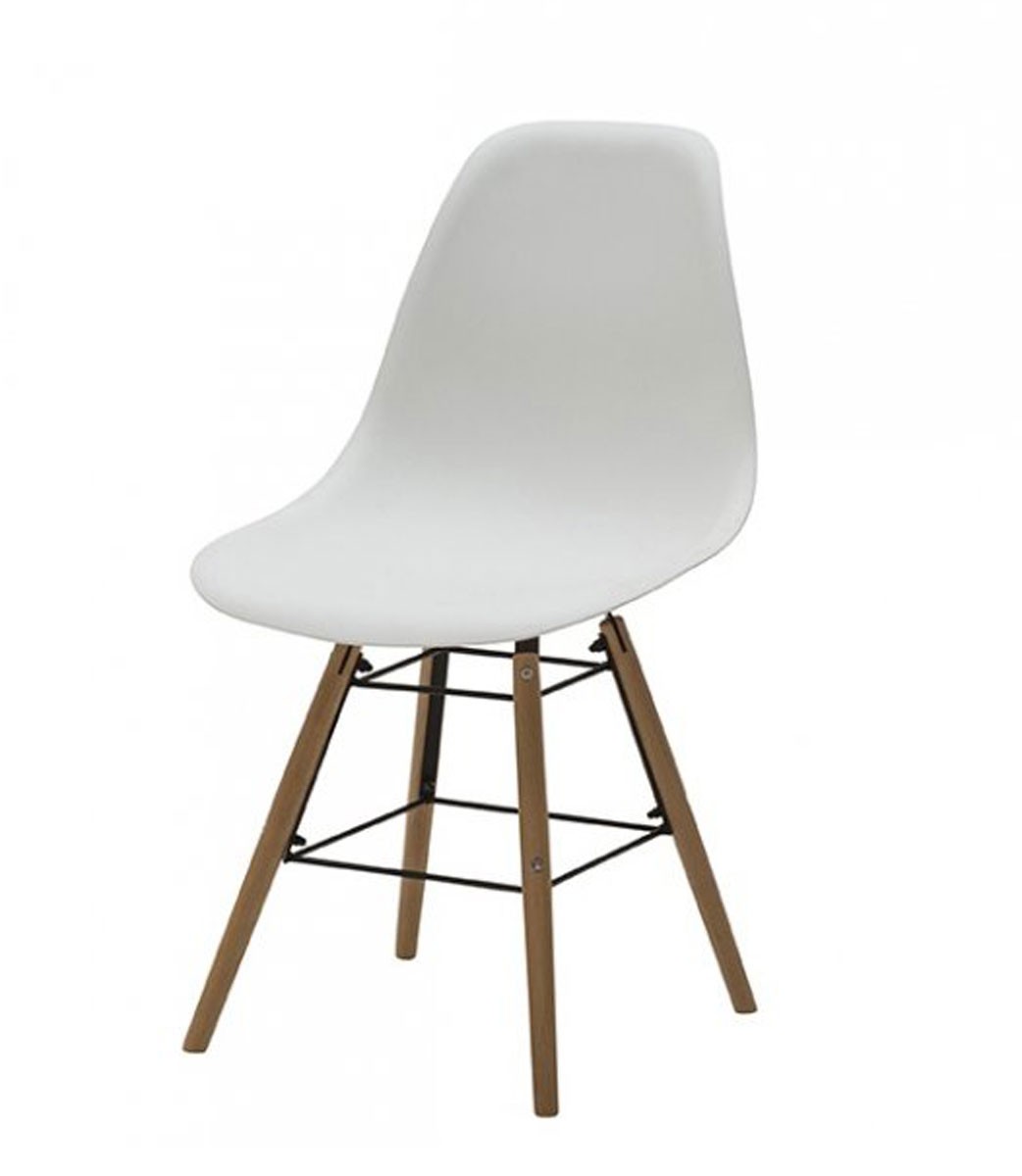 Sedia in polipropilene con gambe in legno