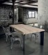Tavolo moderno industry in legno massello