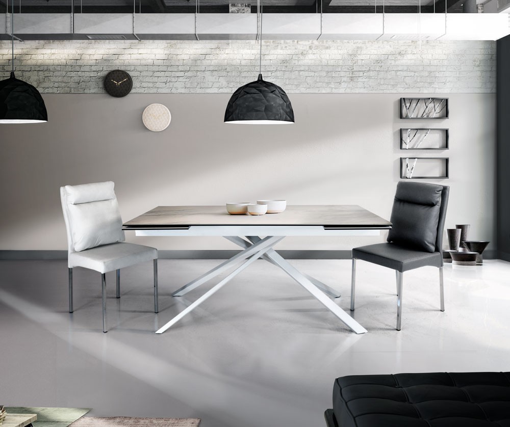 Tavolo Rettangolare Gambe Incrociate e Piano in Vetro Ceramica